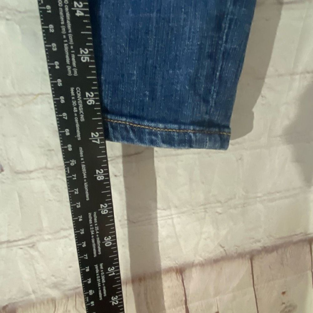 Sneak Peek Jeans  - Picture 7 of 7